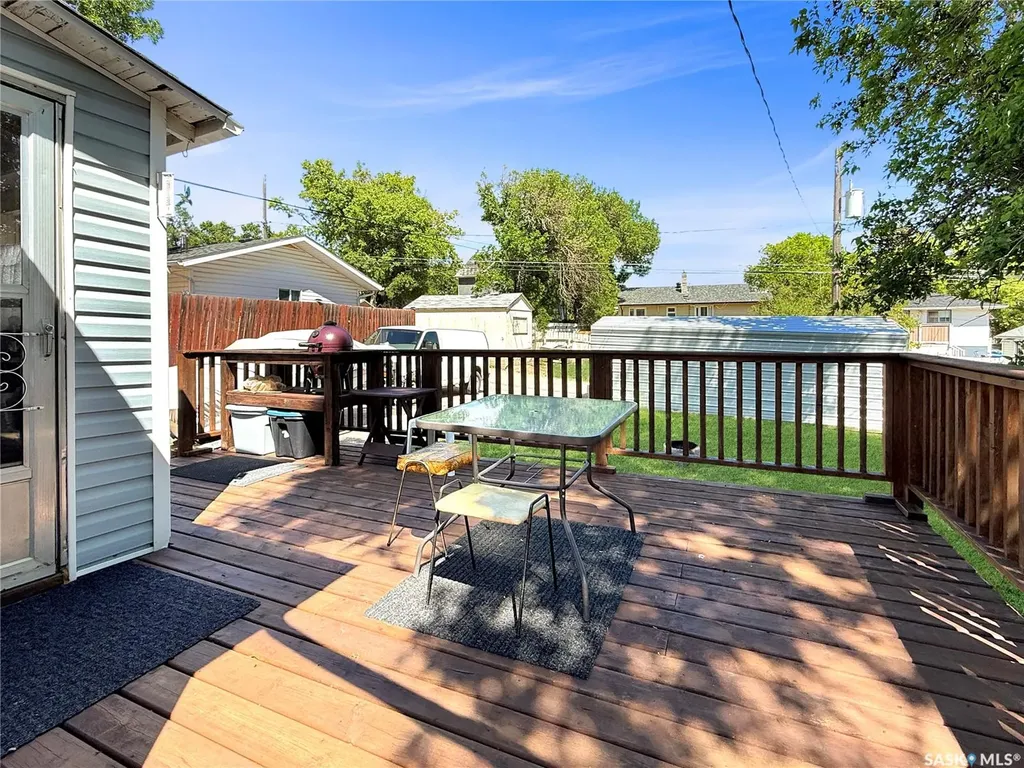 371 9th Avenue NW Swift Current SK S9H 1A8