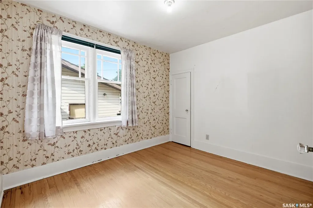 525 5th Street E Saskatoon SK S7H 1G2