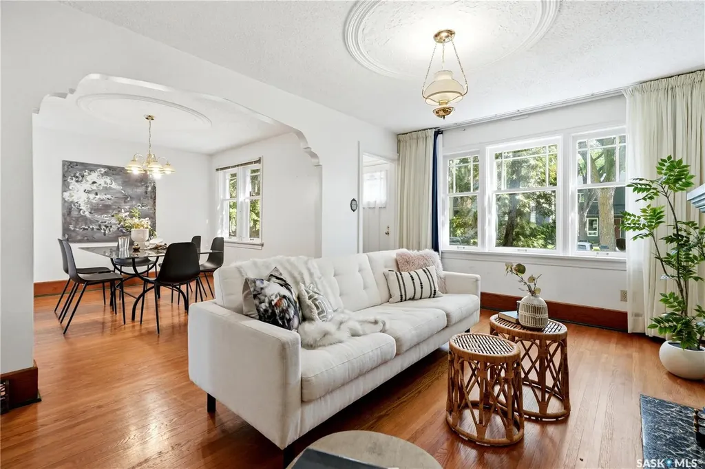 525 5th Street E Saskatoon SK S7H 1G2