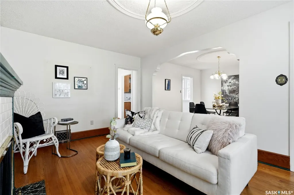 525 5th Street E Saskatoon SK S7H 1G2