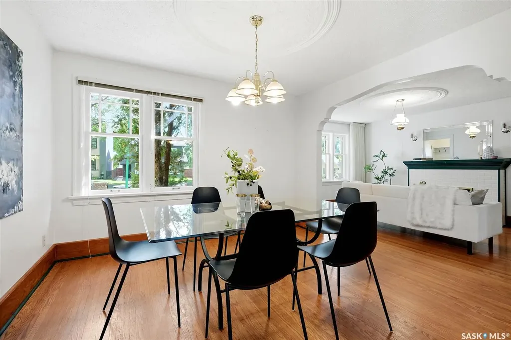 525 5th Street E Saskatoon SK S7H 1G2