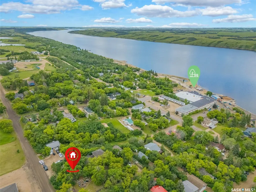 215 Regina Street Manitou Beach SK S0K 4T1