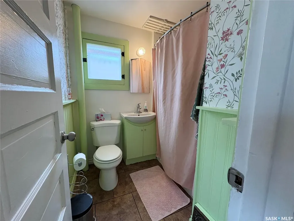 276 2nd Avenue E Unity SK S0K 4L0