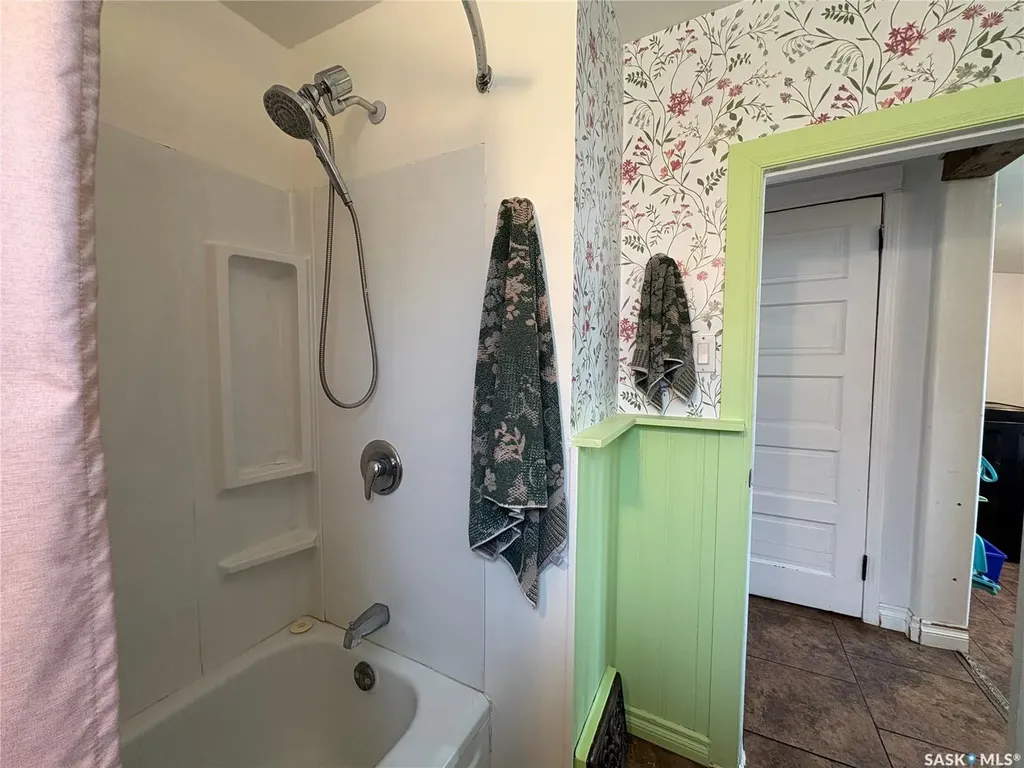276 2nd Avenue E Unity SK S0K 4L0
