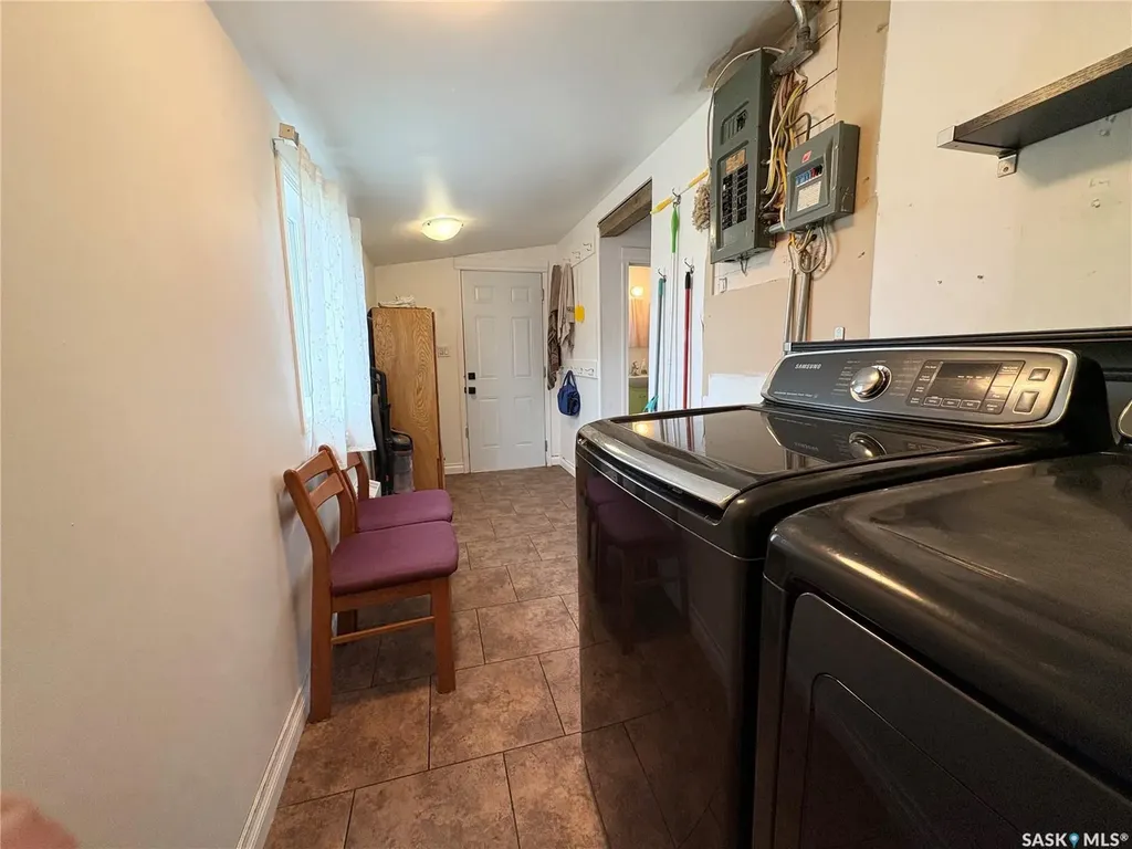 276 2nd Avenue E Unity SK S0K 4L0