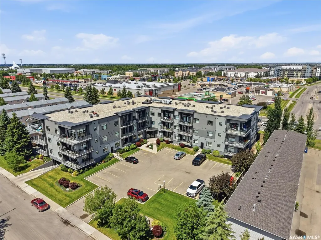 502 Perehudoff Crescent Saskatoon SK S7N 4H6