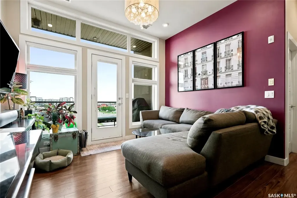 502 Perehudoff Crescent Saskatoon SK S7N 4H6