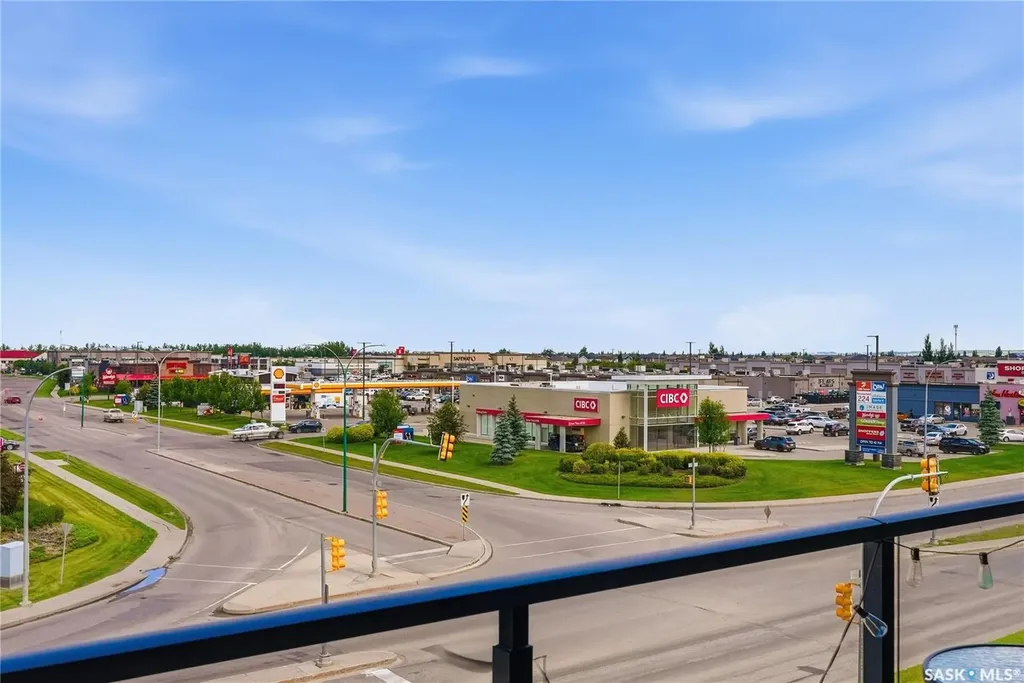 502 Perehudoff Crescent Saskatoon SK S7N 4H6