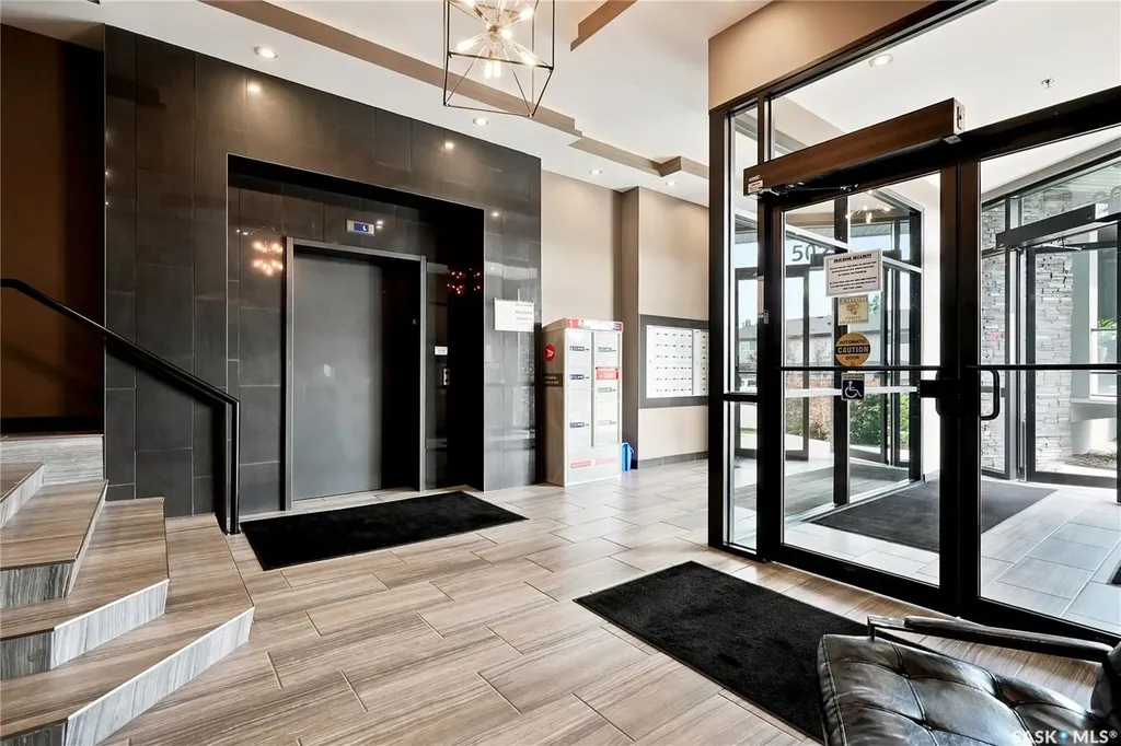502 Perehudoff Crescent Saskatoon SK S7N 4H6