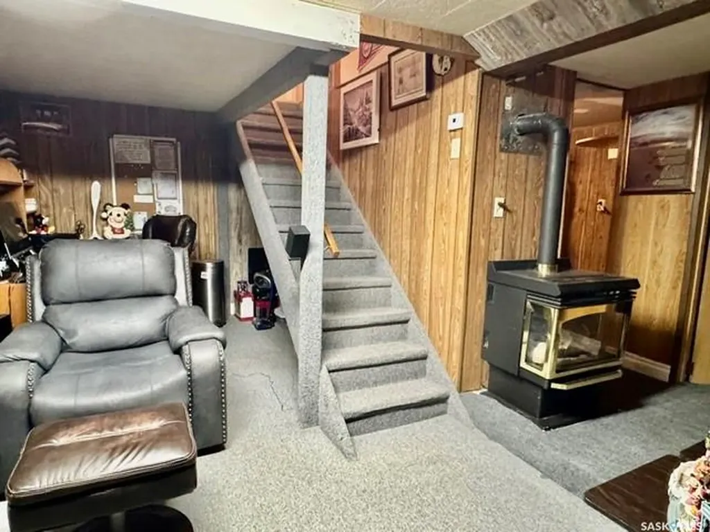 201 & 203 Park Street Leroy SK S0K 2P0