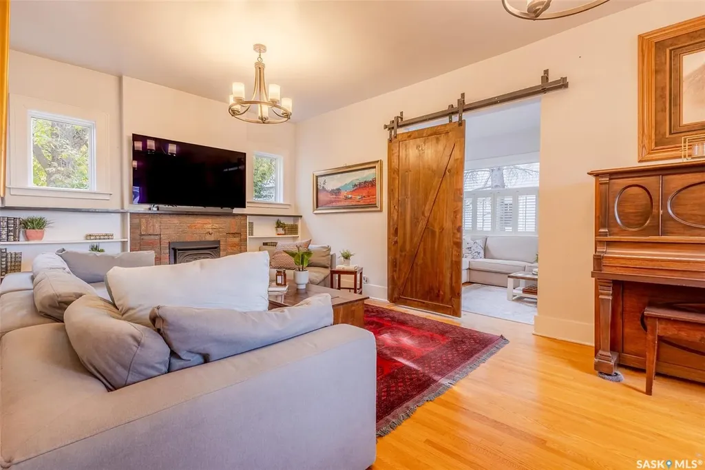 710 University Drive Saskatoon SK S7N 0J4