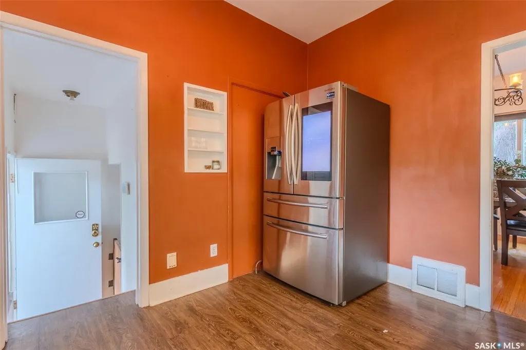 710 University Drive Saskatoon SK S7N 0J4