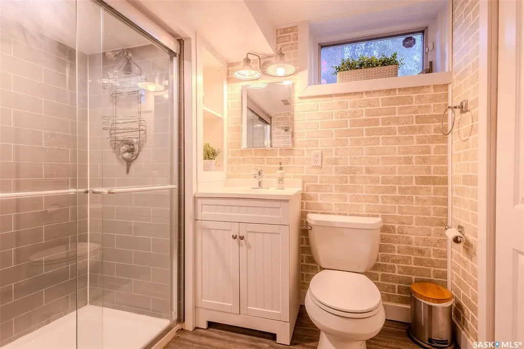 710 University Drive Saskatoon SK S7N 0J4