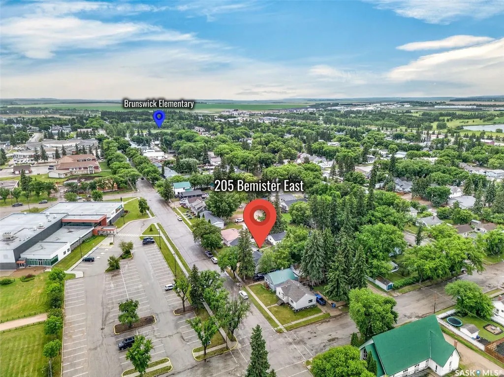 205 Bemister Avenue E Melfort SK S0E 1A0