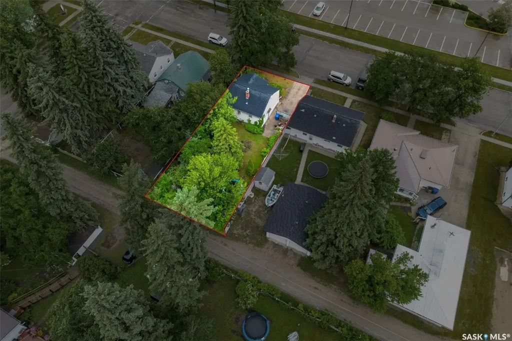 205 Bemister Avenue E Melfort SK S0E 1A0