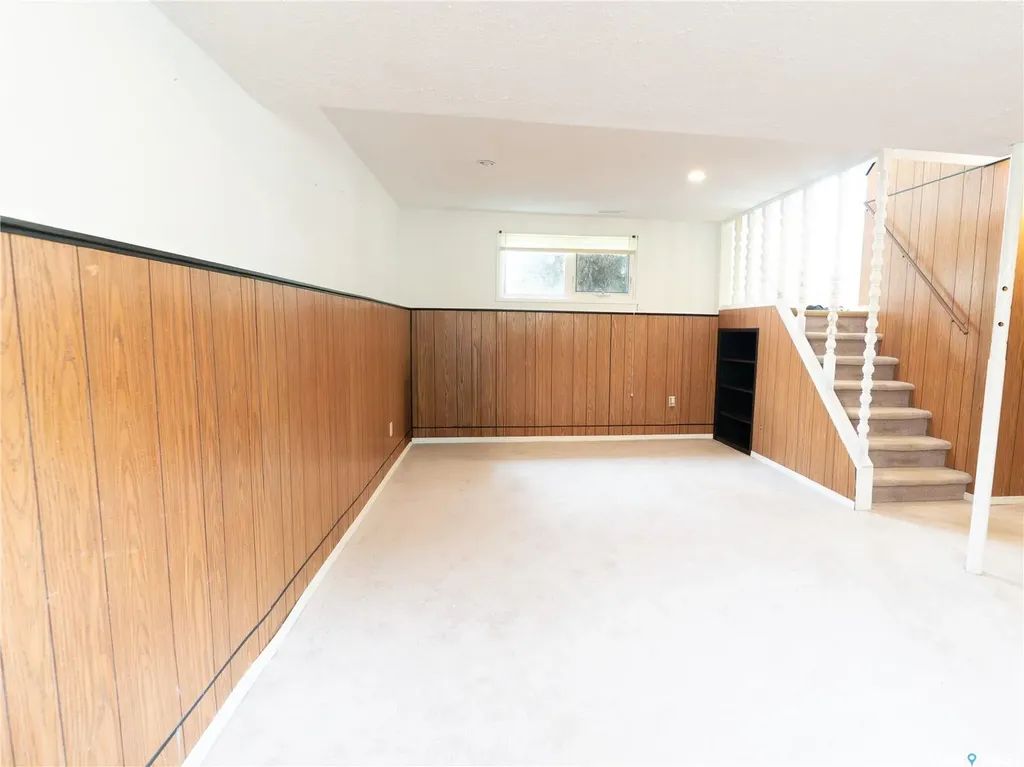 10 Roberts Place Regina SK S4T 6K6
