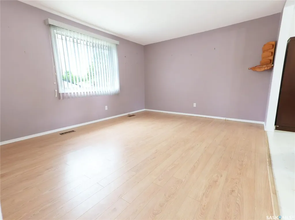 10 Roberts Place Regina SK S4T 6K6