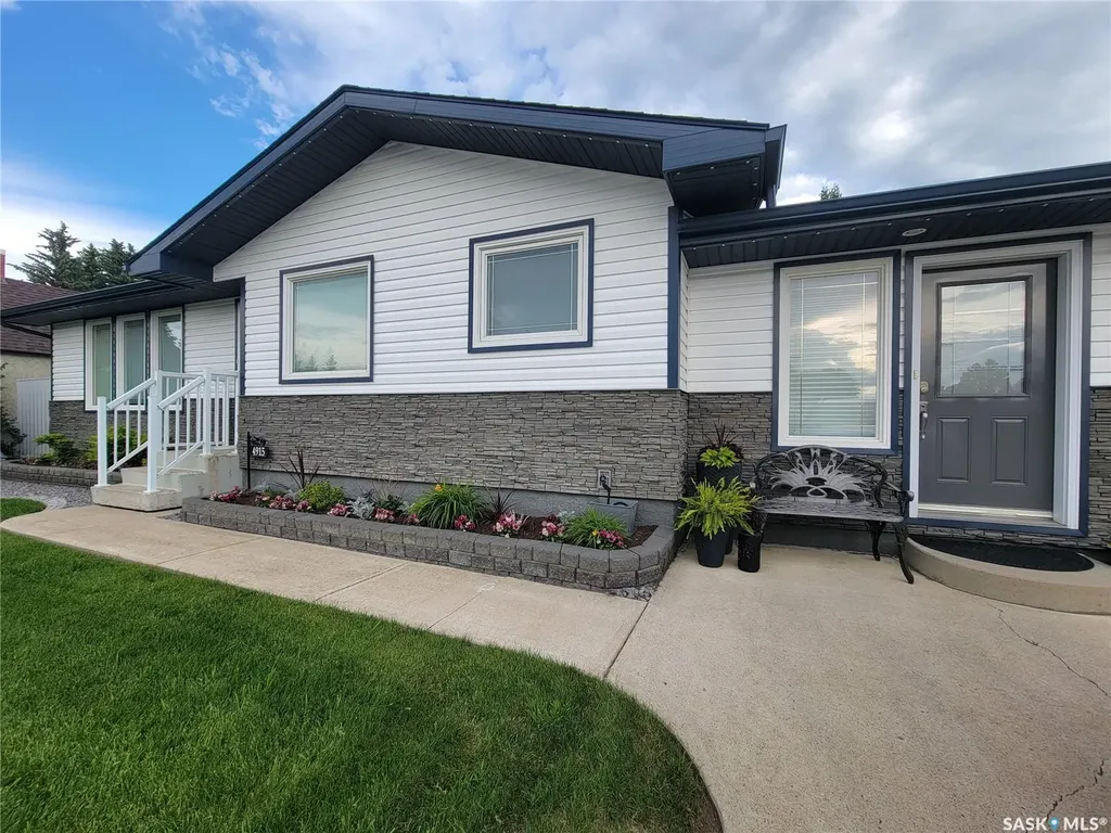 4915 Post Street Macklin SK S0L 2C0