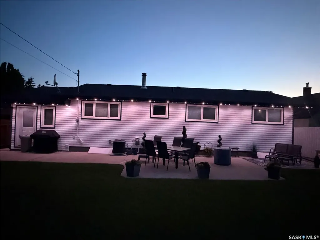 4915 Post Street Macklin SK S0L 2C0