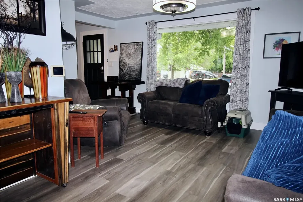 808 Ellice Street Moosomin SK S0G 3N0
