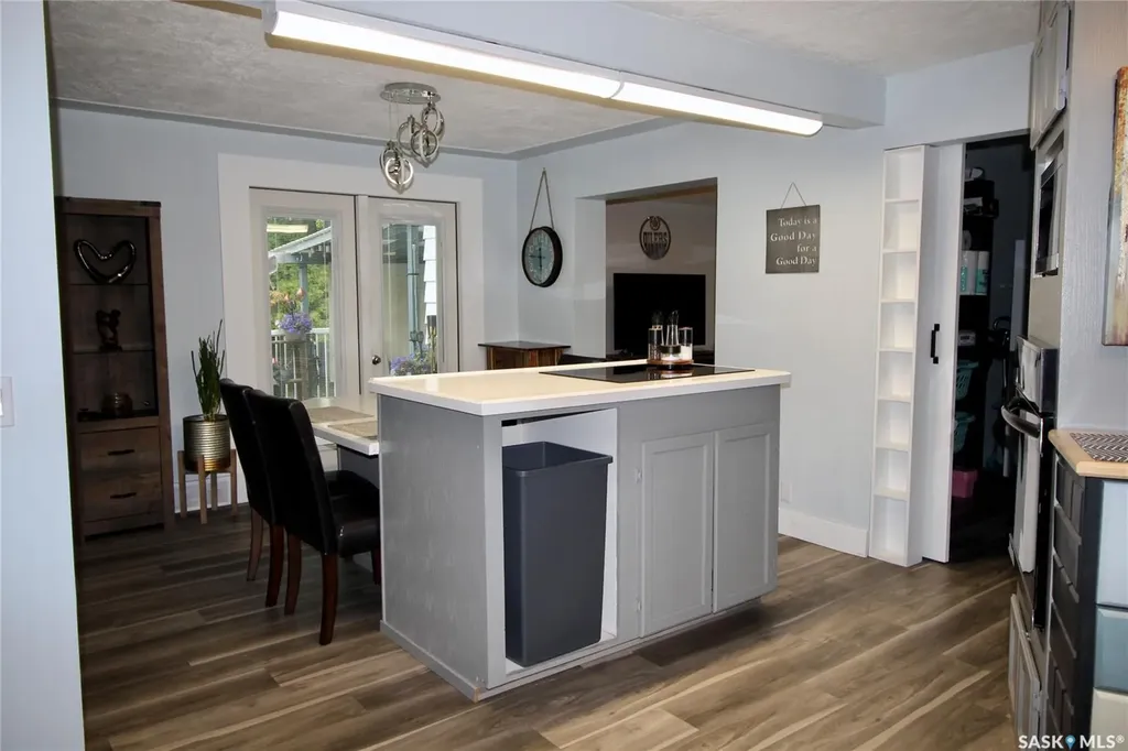 808 Ellice Street Moosomin SK S0G 3N0