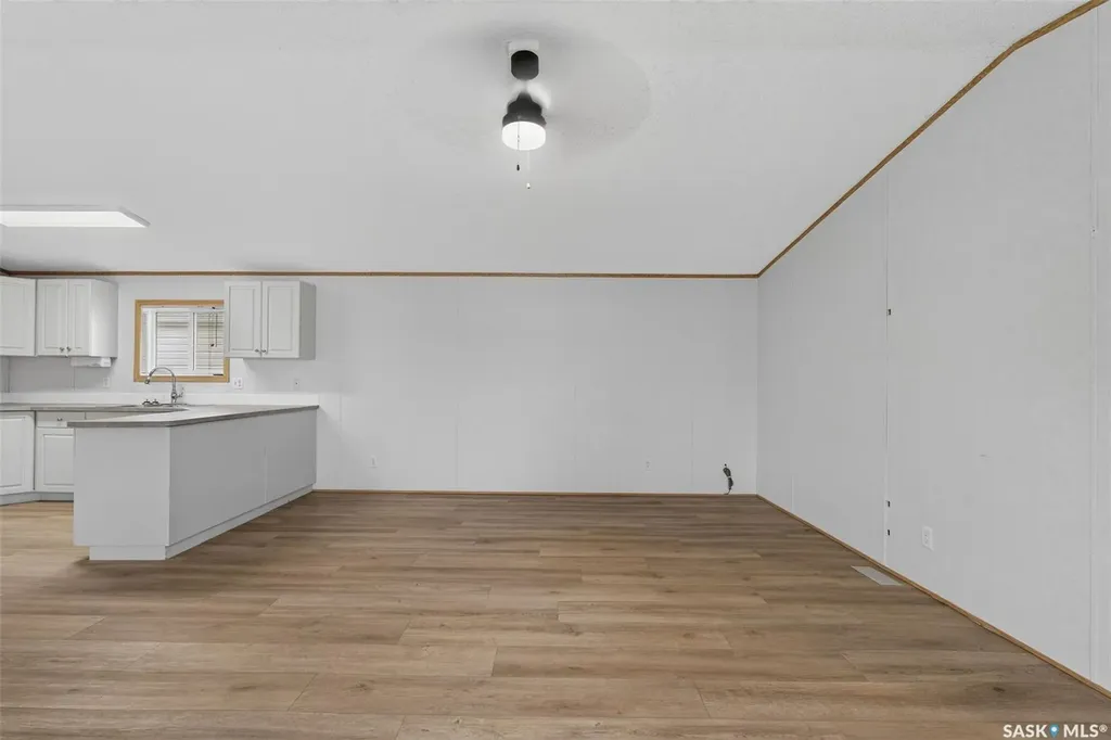119 Railway Avenue Kinistino SK S0J 1H0
