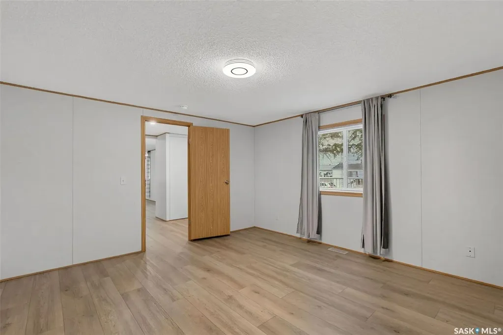 119 Railway Avenue Kinistino SK S0J 1H0