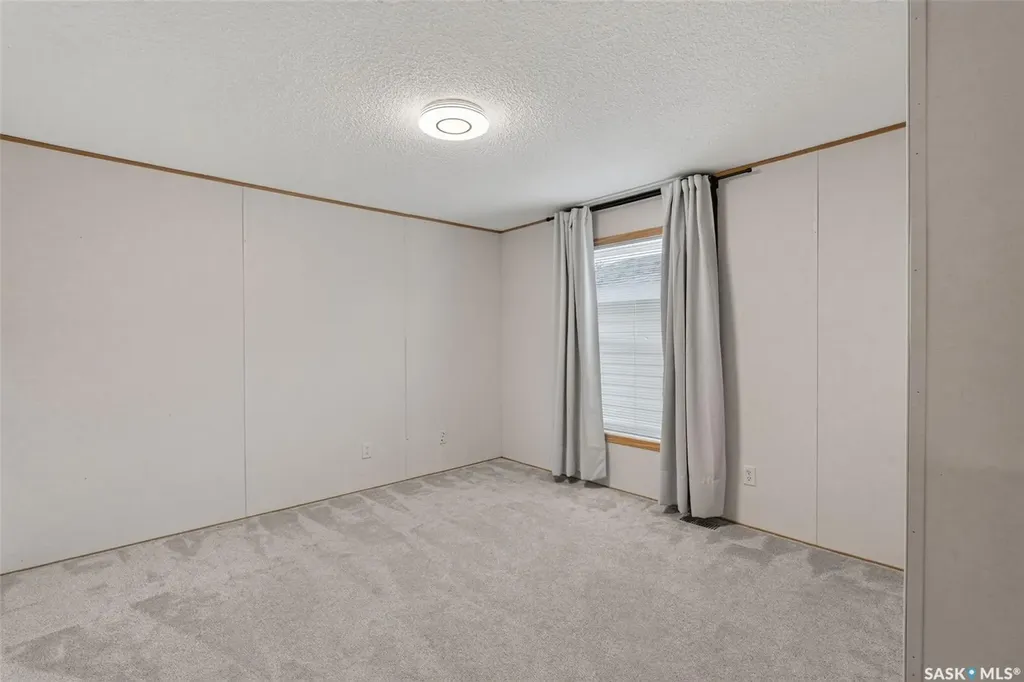 119 Railway Avenue Kinistino SK S0J 1H0