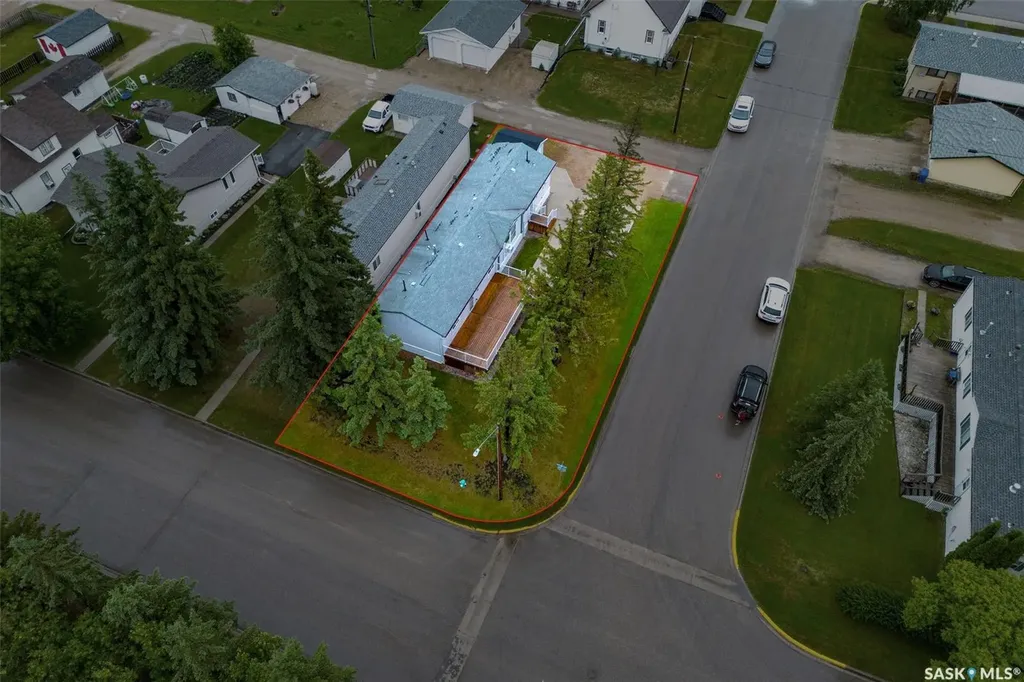119 Railway Avenue Kinistino SK S0J 1H0