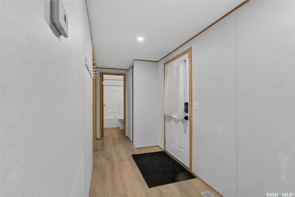 119 Railway Avenue Kinistino SK S0J 1H0