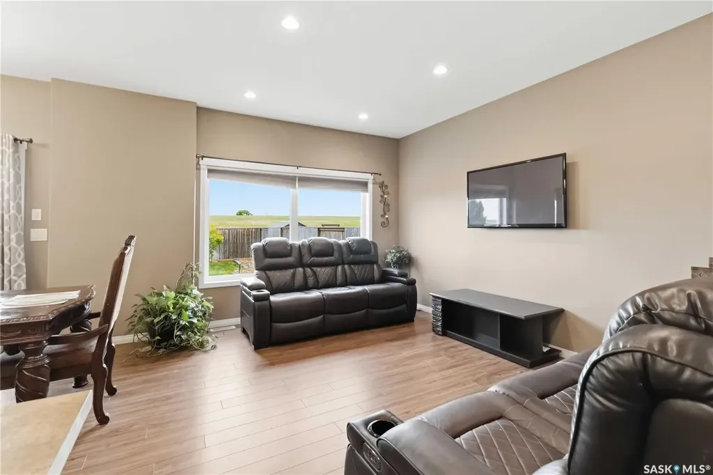 510 Sutter Crescent Saskatoon SK S7T 0R4