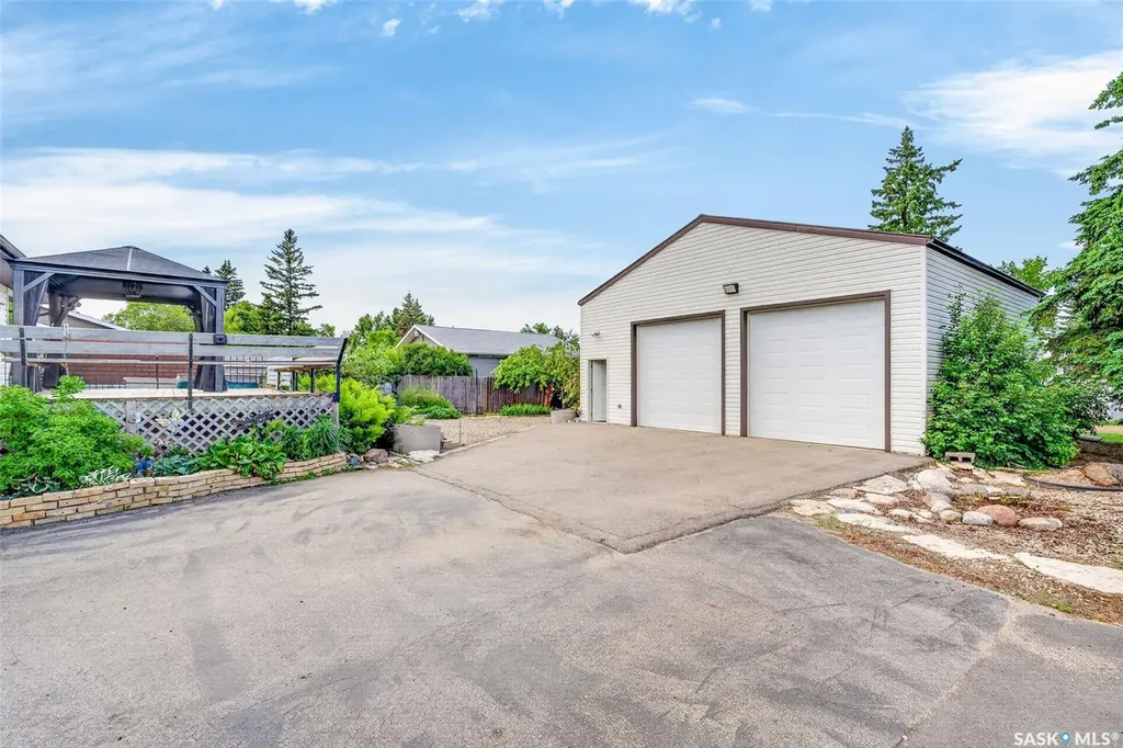 114 Hatton Avenue E Melfort SK S0E 1A0