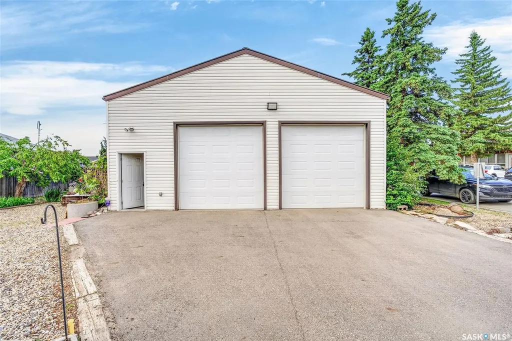 114 Hatton Avenue E Melfort SK S0E 1A0