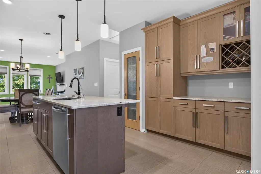 2801 Ridgeway Avenue Regina SK S4R 8J5