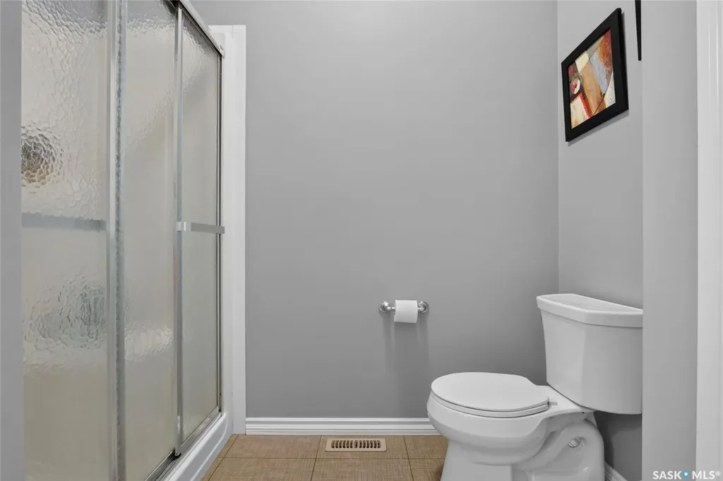 2801 Ridgeway Avenue Regina SK S4R 8J5