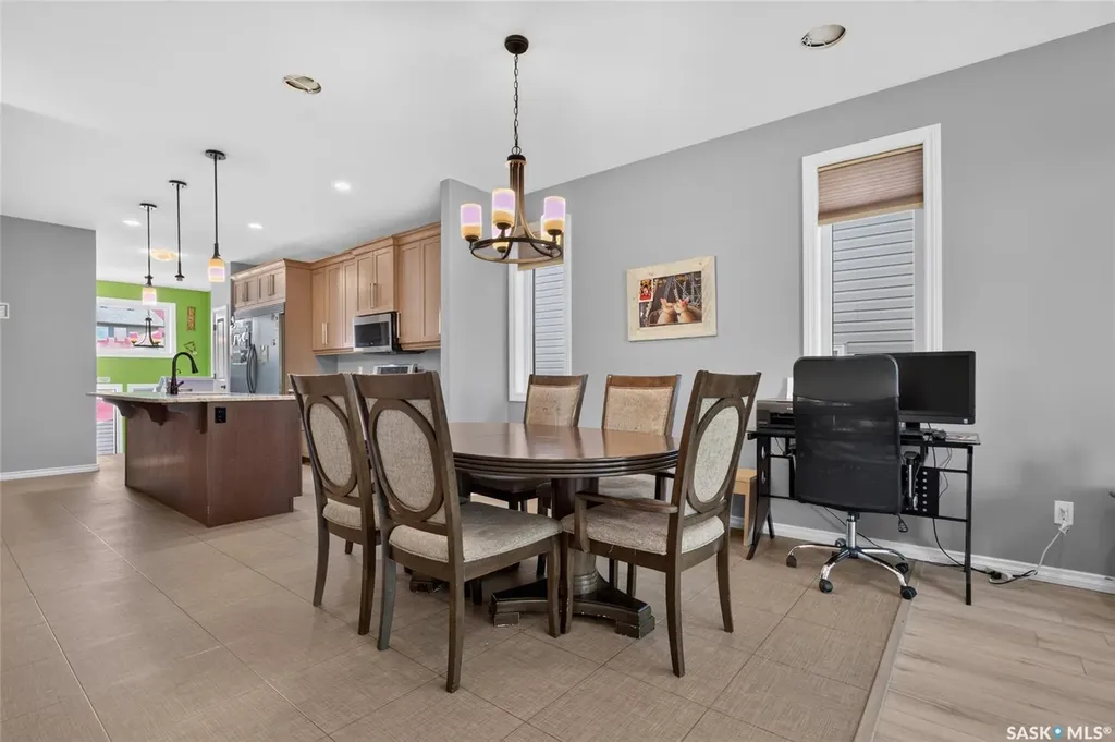 2801 Ridgeway Avenue Regina SK S4R 8J5