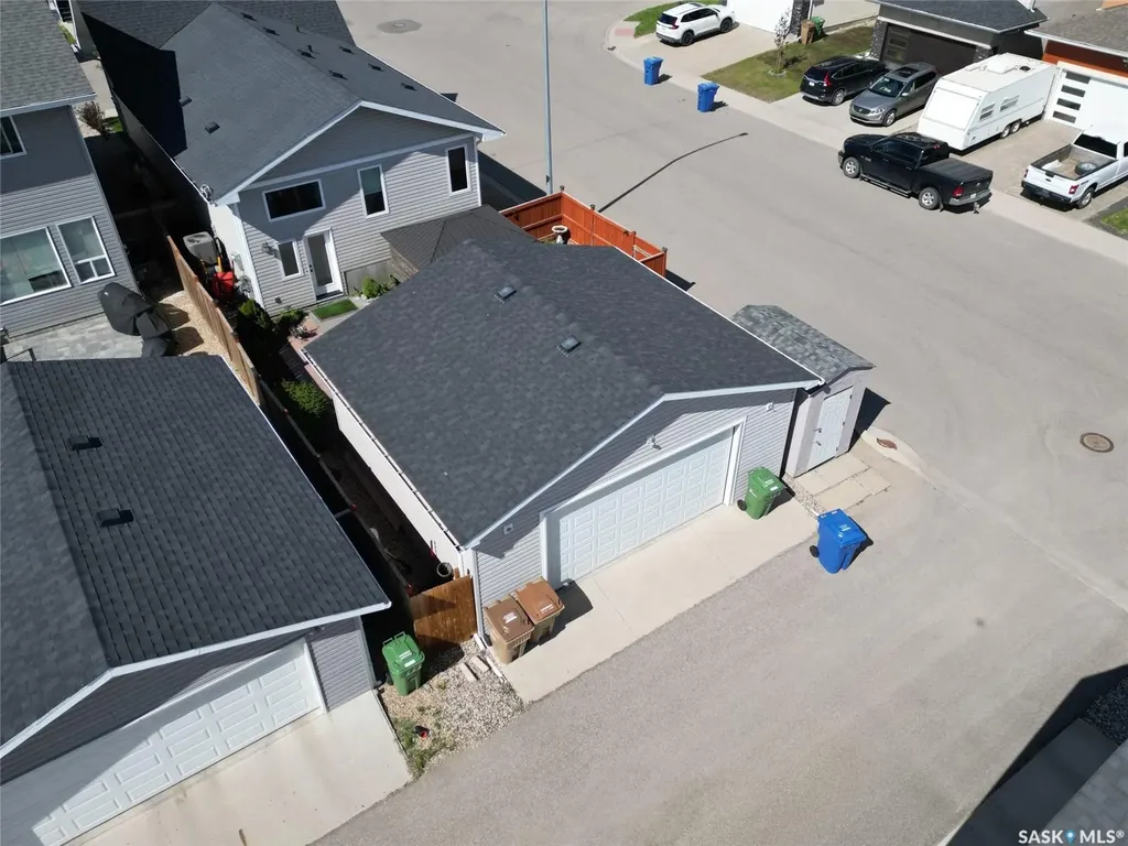 2801 Ridgeway Avenue Regina SK S4R 8J5