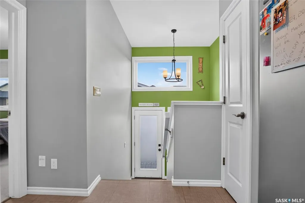 2801 Ridgeway Avenue Regina SK S4R 8J5