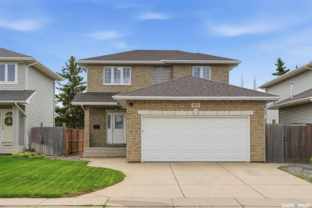 455 Buckwold Cove Saskatoon SK S7N 4W1