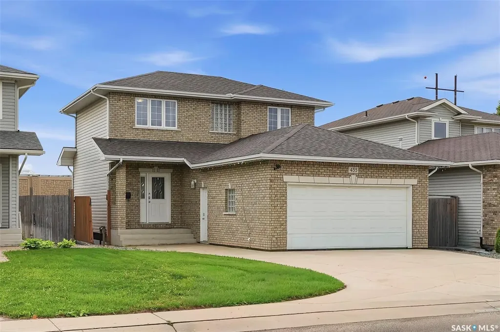 455 Buckwold Cove Saskatoon SK S7N 4W1