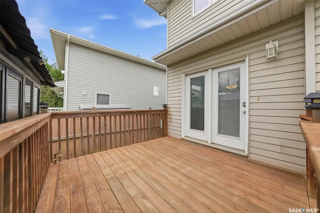 455 Buckwold Cove Saskatoon SK S7N 4W1