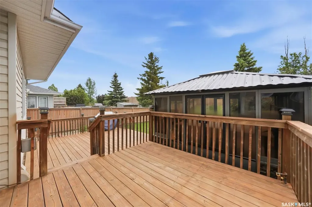 455 Buckwold Cove Saskatoon SK S7N 4W1
