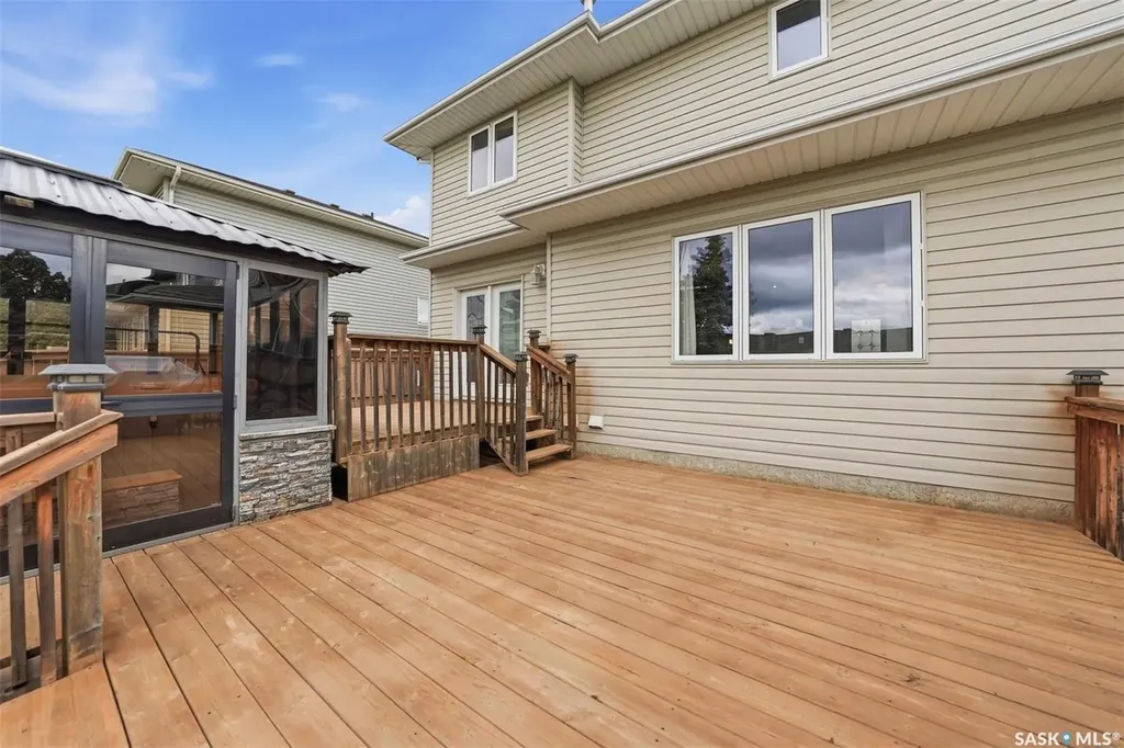 455 Buckwold Cove Saskatoon SK S7N 4W1