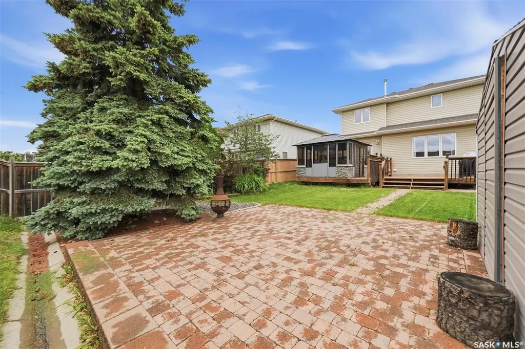 455 Buckwold Cove Saskatoon SK S7N 4W1
