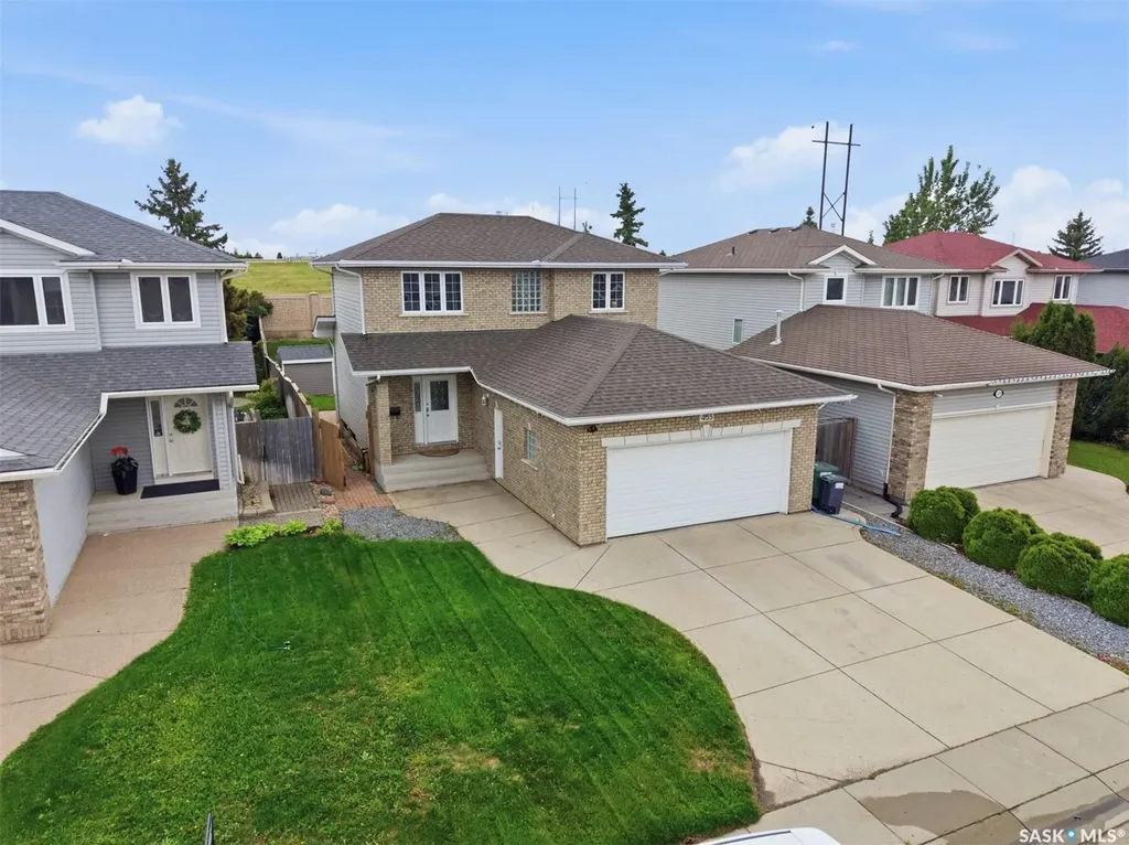 455 Buckwold Cove Saskatoon SK S7N 4W1