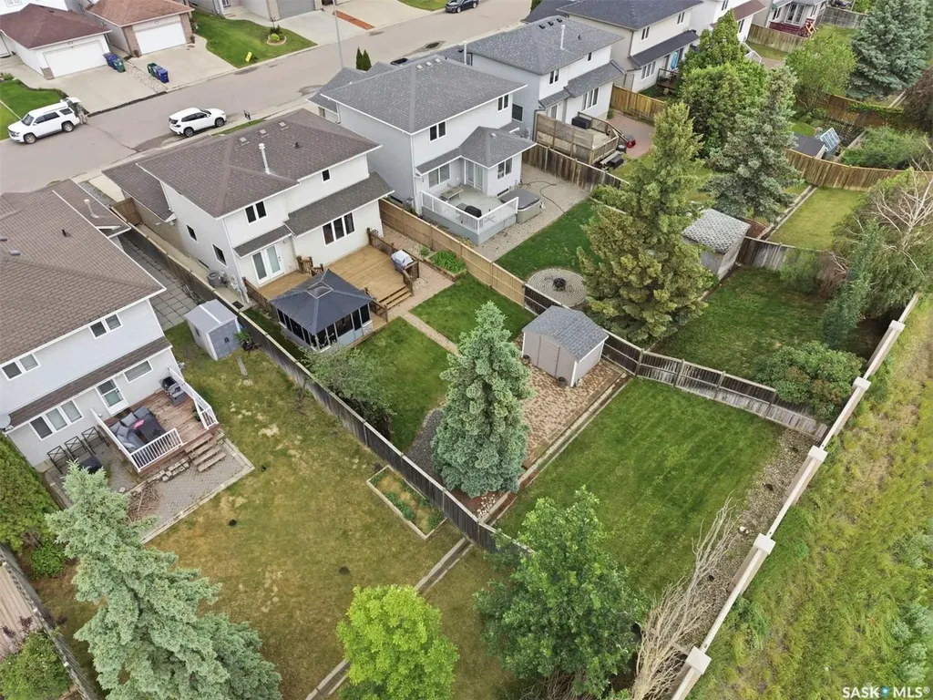 455 Buckwold Cove Saskatoon SK S7N 4W1