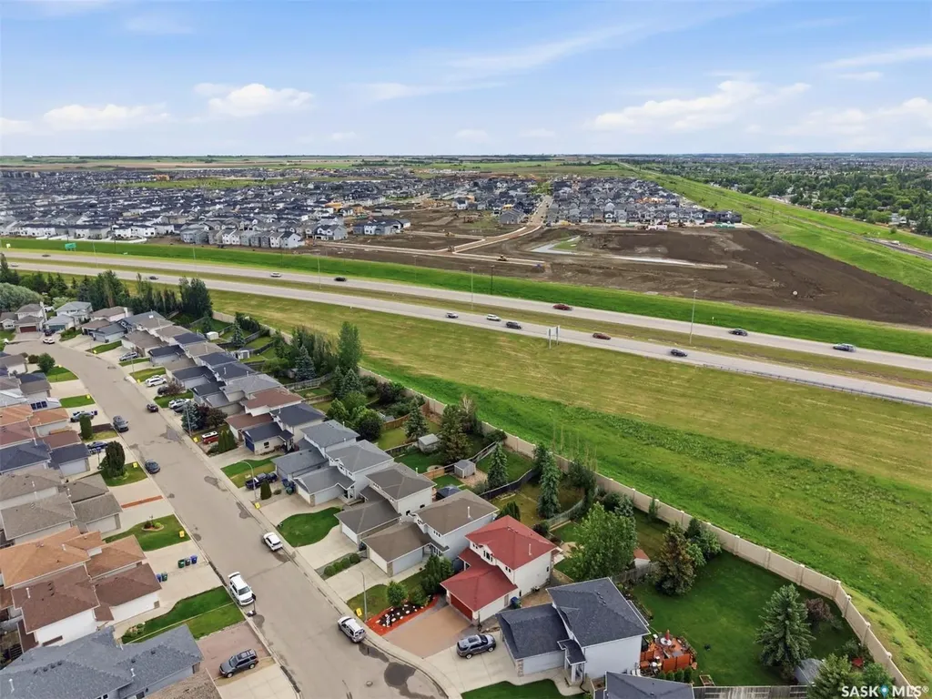 455 Buckwold Cove Saskatoon SK S7N 4W1