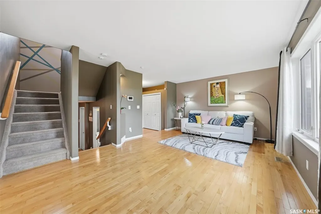 455 Buckwold Cove Saskatoon SK S7N 4W1