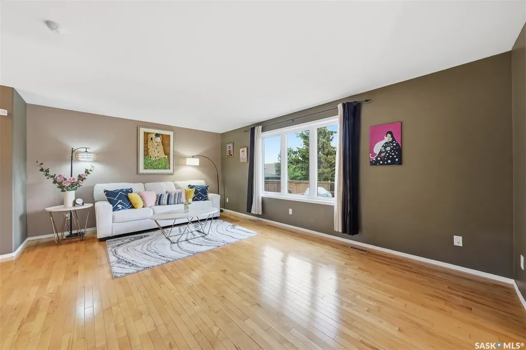 455 Buckwold Cove Saskatoon SK S7N 4W1