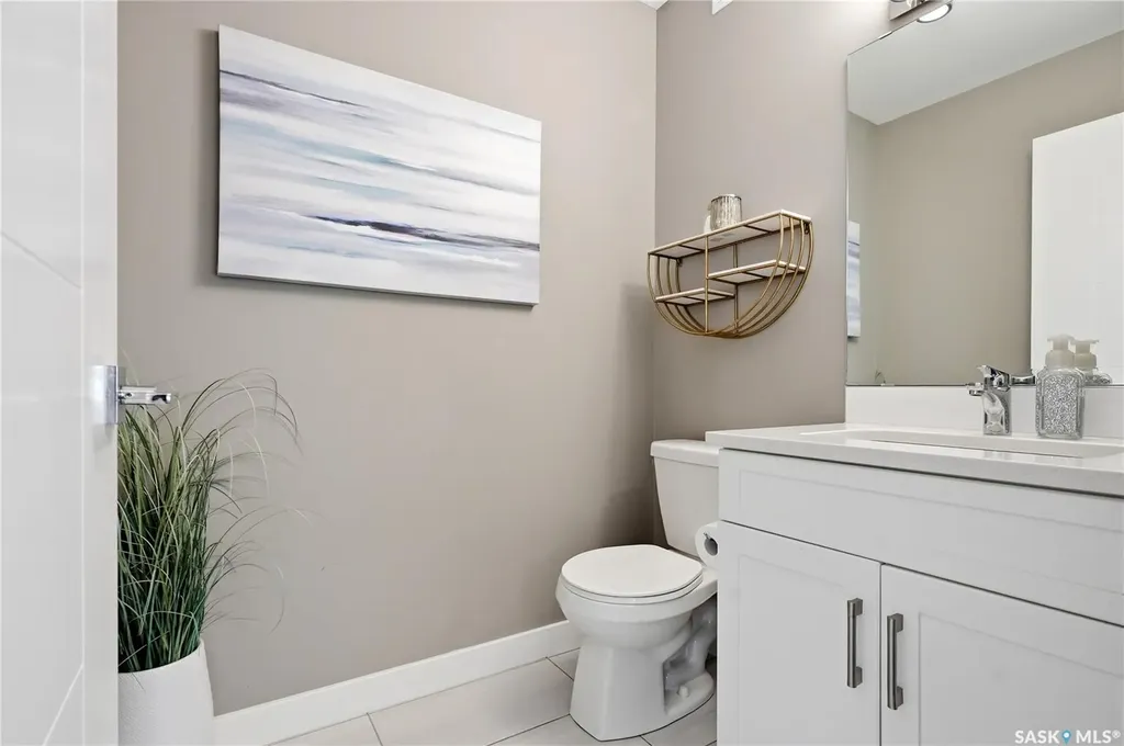 323 Cowan Crescent Martensville SK S0K 2T1